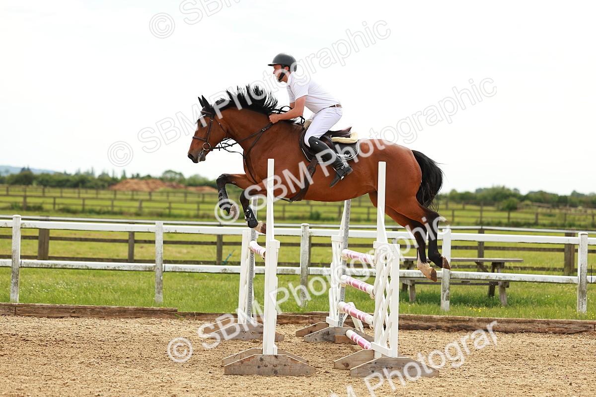 SBM_002292 - Class 4 - Senior Newcomers - 1.10m