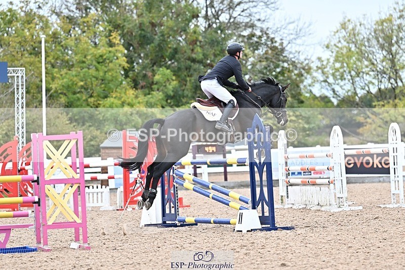 251015-130022-00462 - Cls 4 Newcomers and 1.10m Open