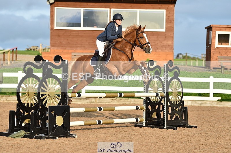 220829A-182430-00553 - 90cm classes