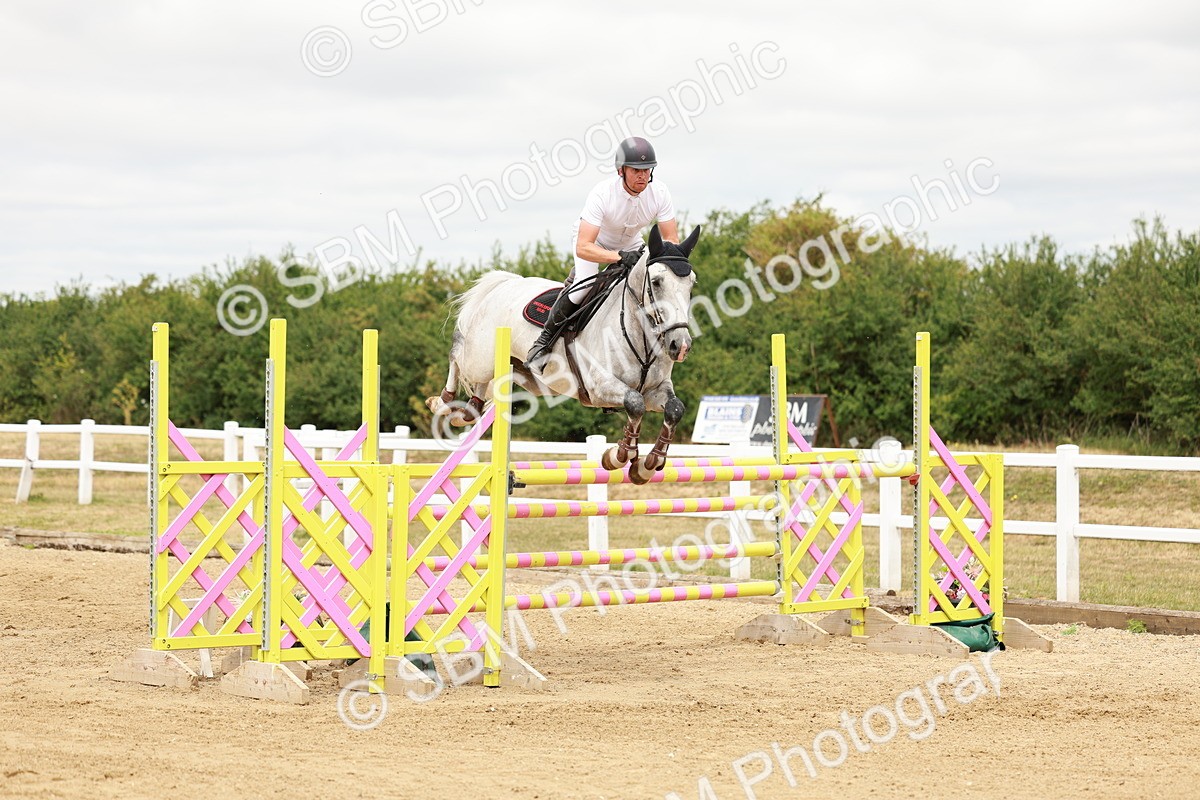 SBM_017541 - Class 21 - Senior Newcomers Championship 2d Rd
