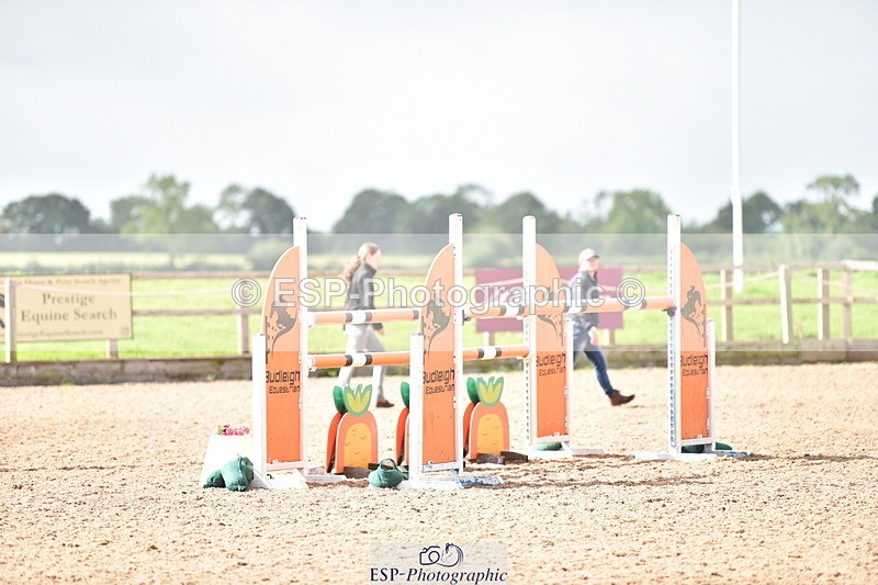 230812A-104200-09214 - Cls 27 85cm Amateur Qualifier