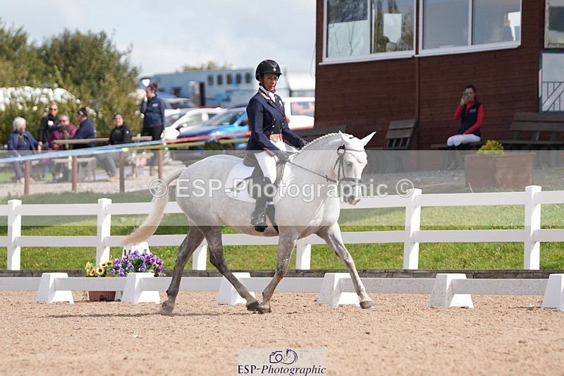 250906-115734-01667 - 010-Donna.HarrisKylah