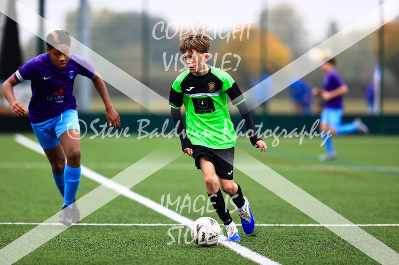 1DX30154 - 2025-10-12 FC Abbey Meads U14 Orange V Kingsdown Lions U14