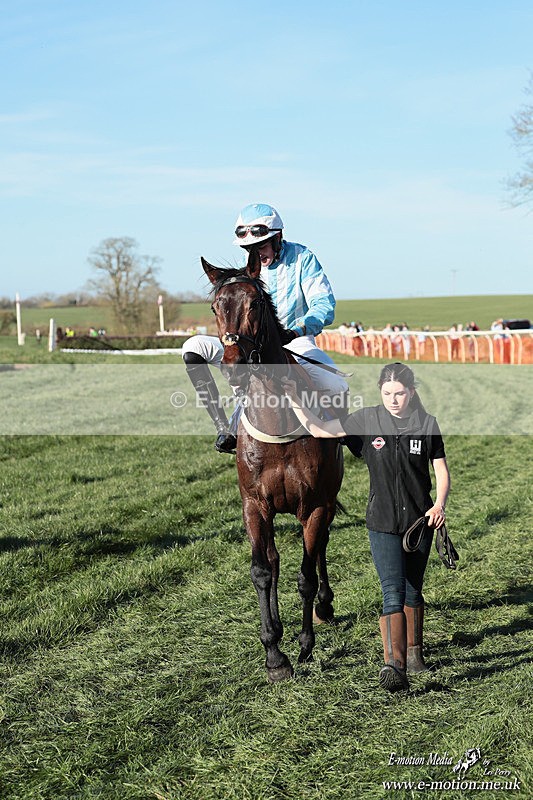 PtP 210326 1131 - VWH Cirencester Races 21/03/26