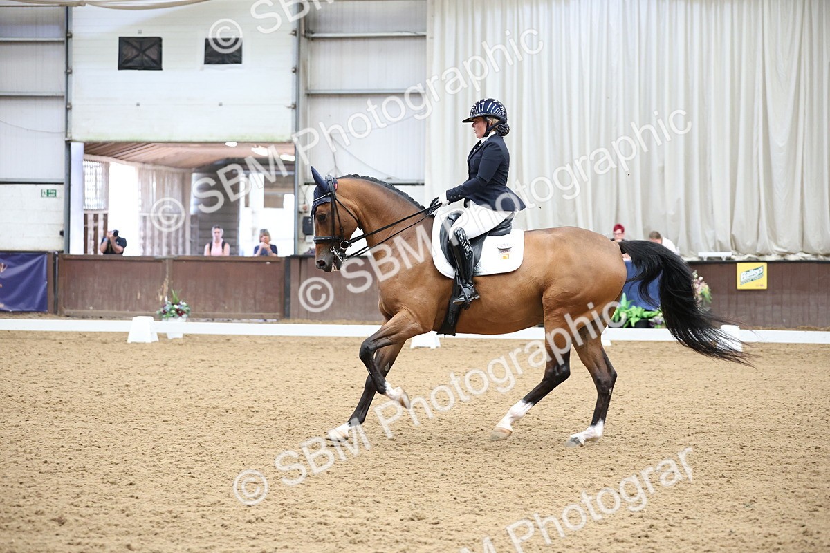 SBM_004058 - Class 8 - Advanced Medium 6 Silver