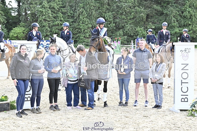 250525A-161343-18561 - Presentations Section C CCI 2 Star Long