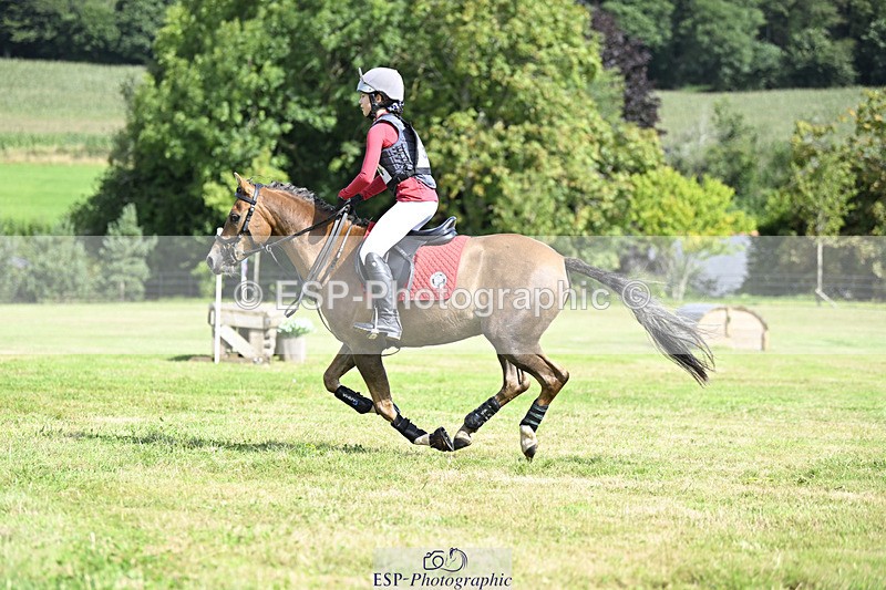 240825X-111036-32458 - 70cm XC 11.00 to 12.00