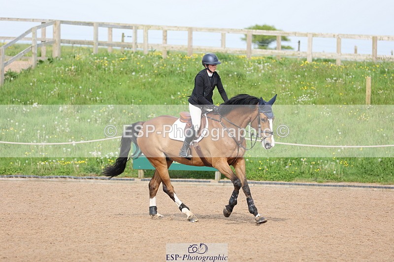 240511A-170411-15176 - Cls 38 National 1.40m Open