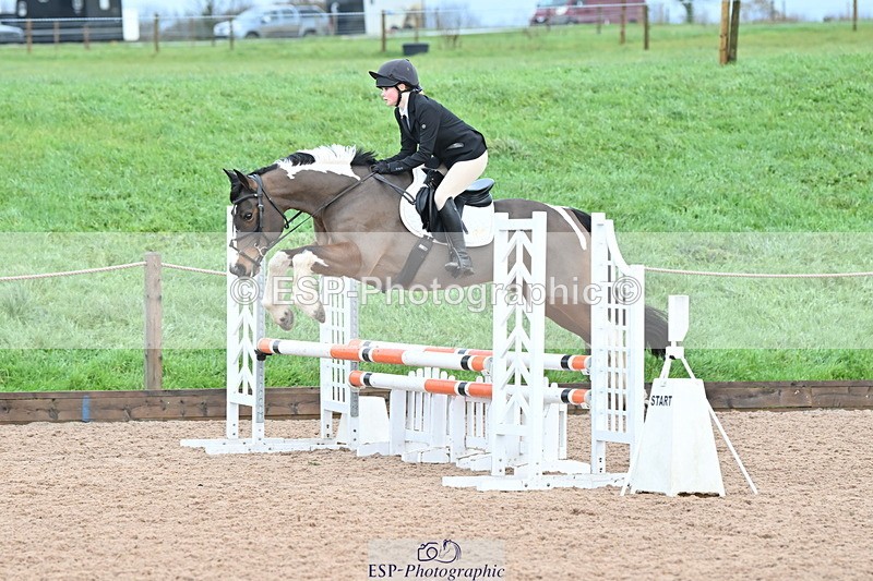 231203A-111506-00770 - Cls 16+17 Club and Schools 80cm