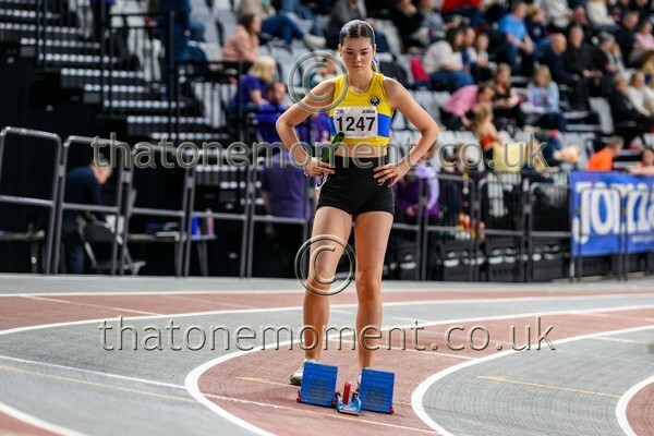 CEREL-917673 - Track Female Set One