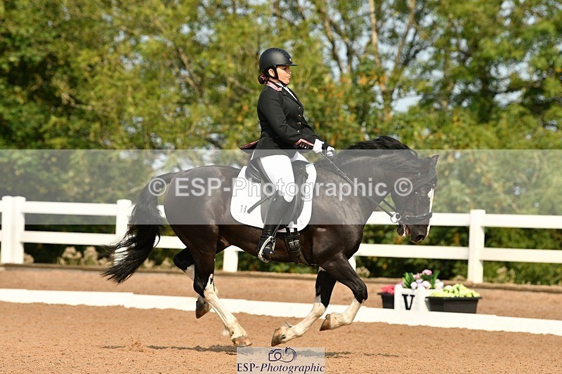 250817-103242-07914 - 169-Amber.HeywoodWalena.Rockocoko