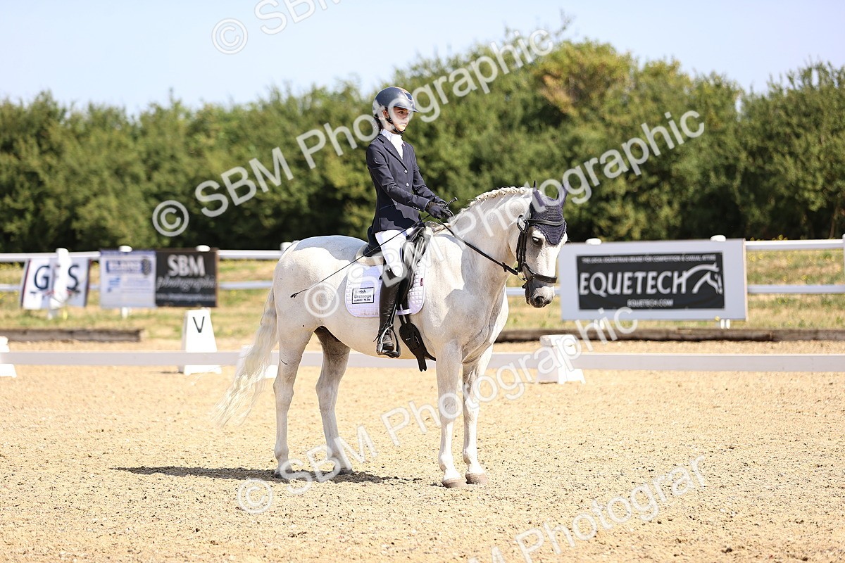 SBM_009224 - Novice 5 - 9.50-10.53
