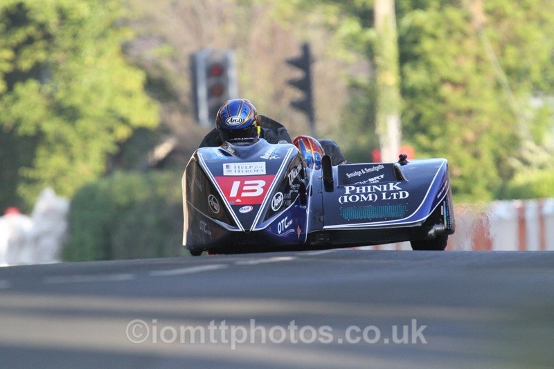 IMG_5460 - Thursday Practice - TT 2013 Side Car