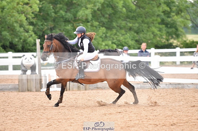 230609A-180554-01787 - Jolly Jumps Ride and Run