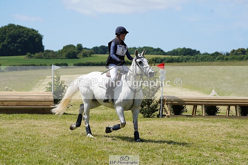 240629X-110732-1458 - 005-Tara_Boylan-CAHERADOO_STARLIGHT