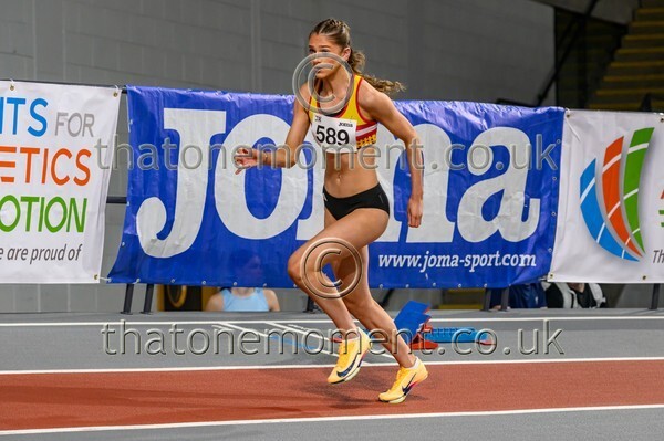 SenInd26-916817 - Track Female Set One