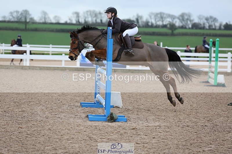 240211A-104131-02192 - Cls 4 Pony Discovery & 90cm Open