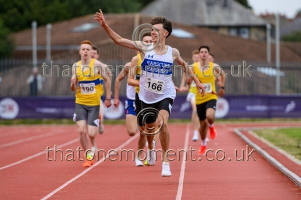 Age25SUN-921287 - Field Male