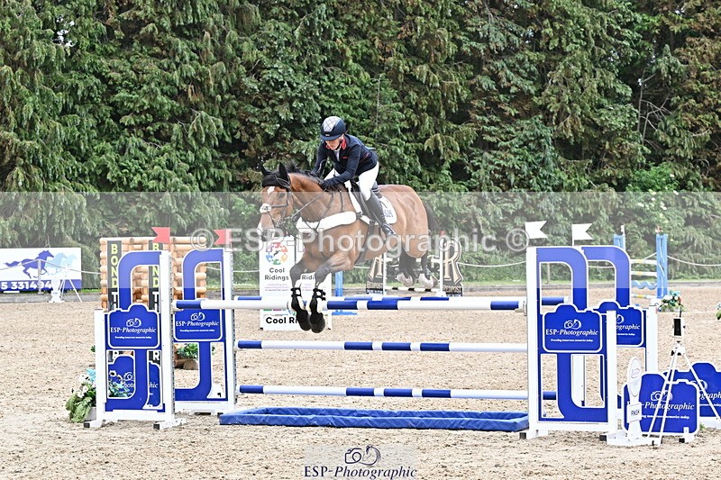 250524A-142031-12428 - D-468-Laura.Collett-LONDON.52