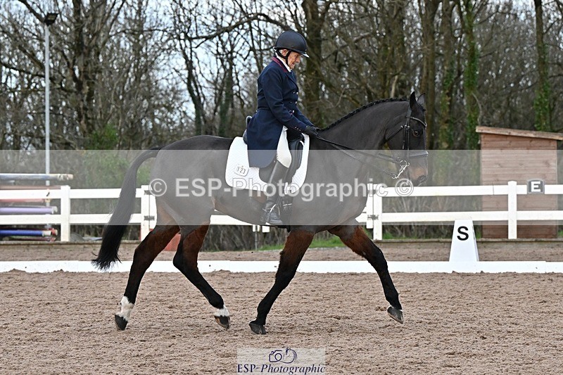 241214-152218-03200 - 123-Susan.Lanz-Wellshead.Foxtrot