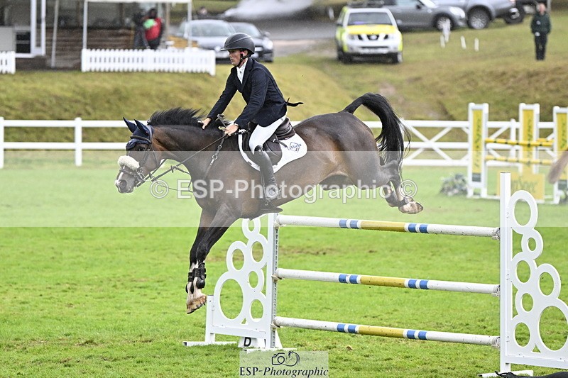 250831A-132232-10496 - Cls 37 Snr 1.35m Grand Prix