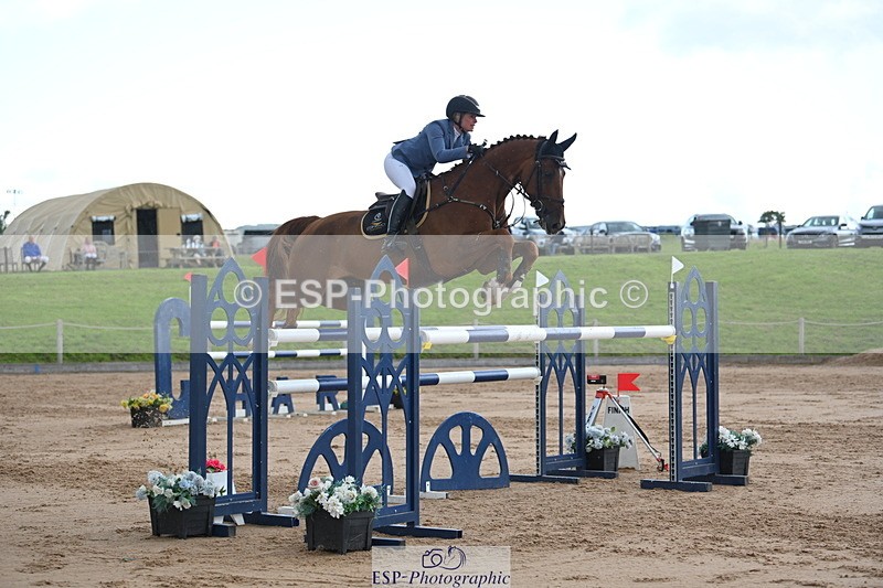 230721A-112110-05624 - Cls 6, 2 Star Medium 1.35m