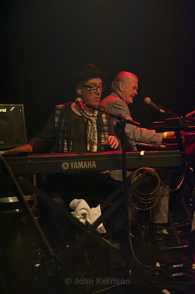 Chaz Jankel and Mick Gallagher of the Blockheads - Concert