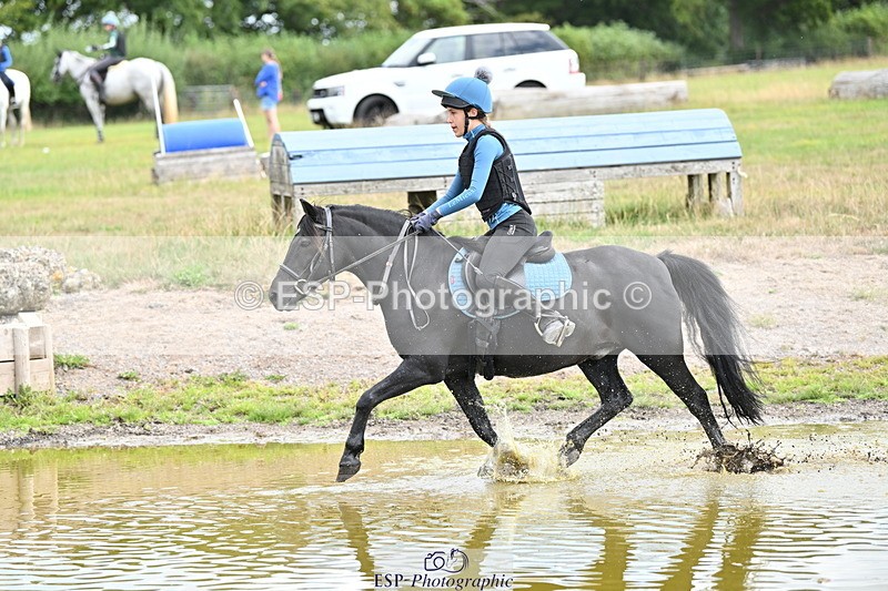 250821B-111223-00203 - Group B - Danielle