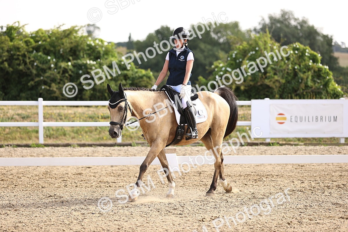 SBM_008549 - Novice 5 - 08.30-9.33