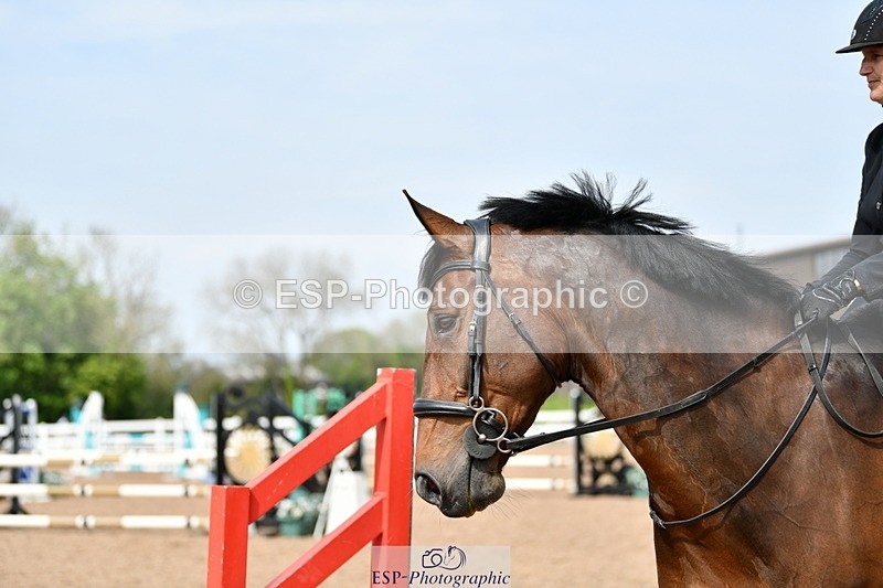 240511A-152051-14110 - Cls 25 British Novice and 90cm Open