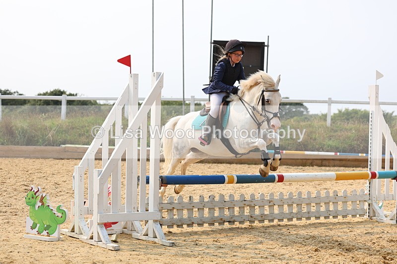 3E7A2887 - Class 11: Junior 70cm