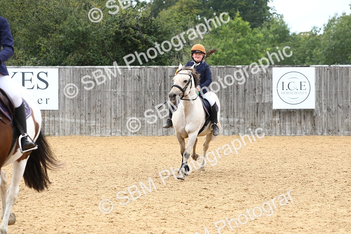 SBM_64124 - J65 - Junior pony 70cm Championship