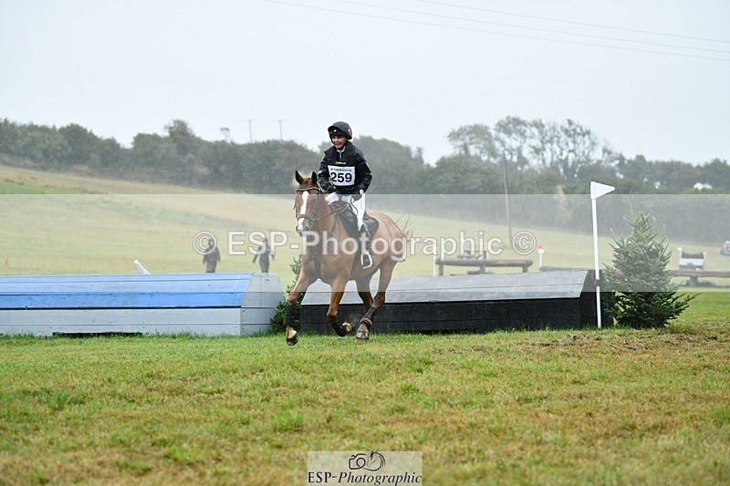 250830-144552-04578 - F-259-Lucy.Strong