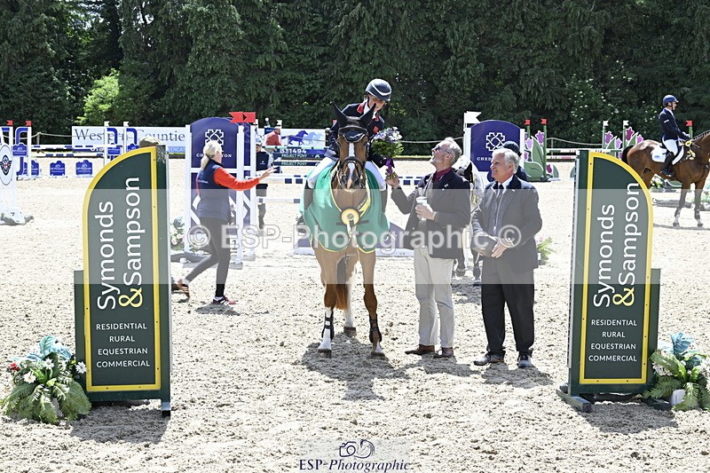 250525A-131654-17607 - Presentations Section B CCI 3 Star Long