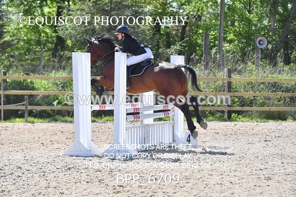BPP_6709 - CLASS 38 MON 0.95m Amateur Championship Qualifier