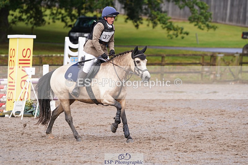 240824X-104920-23076 - 70cm Round 1 9.30 to 11.10