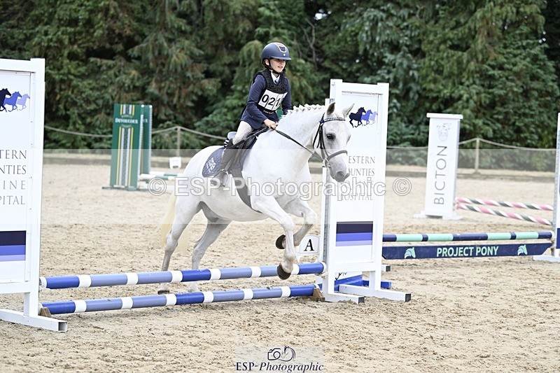 250820A-125302-06732 - Round 1, Start to 1.30pm Break