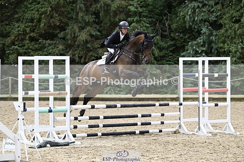 250830A-104055-05644 - Cls 21 British Novice and 90cm Open