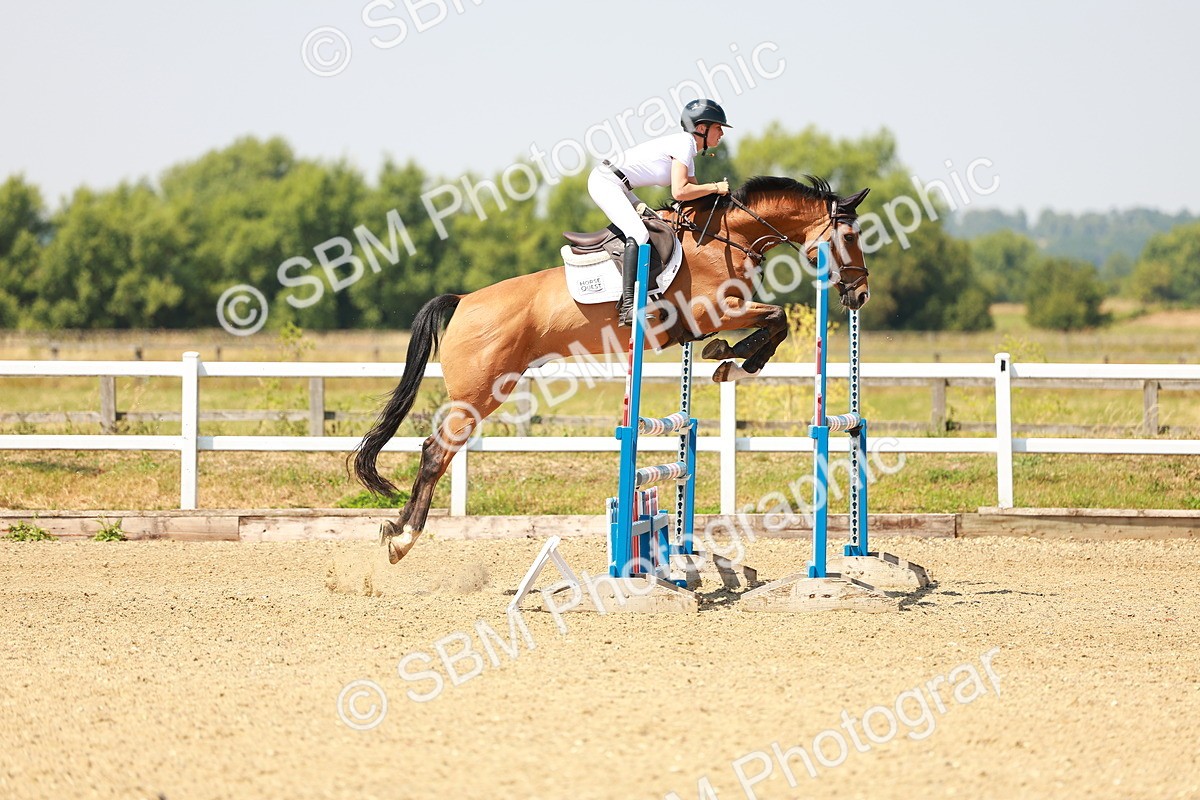 SBM_001324 - Class 4 - Senior Newcomers - 1.10m