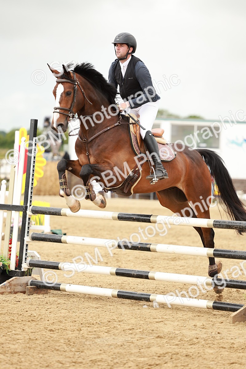 SBM_006997 - Class 2 - Senior Discovery - 1.00m Open