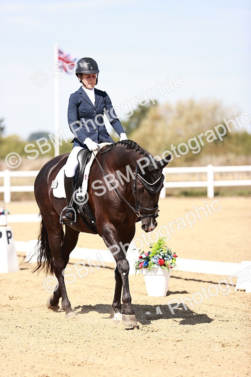 SBM_004885 - Class 12 - Novice 5 - 12.02-12.44