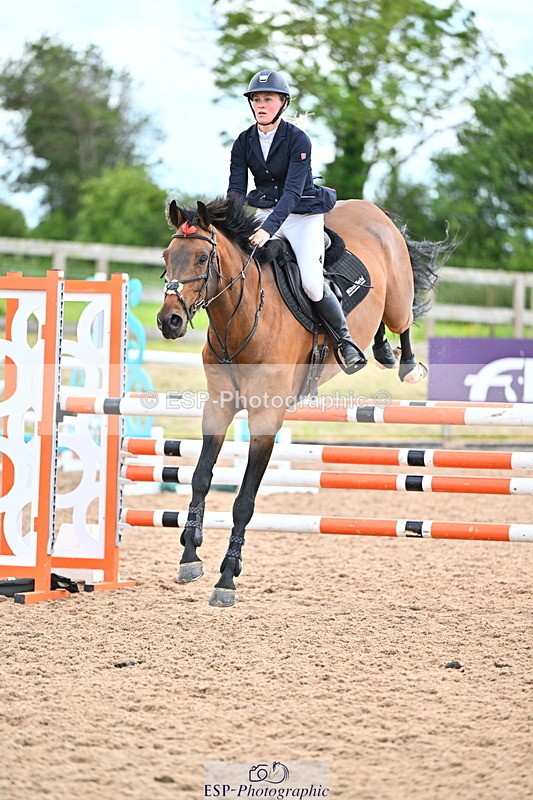 240608A-133750-02618 - Cls 4 Snr Newcomers and 1.10m Open