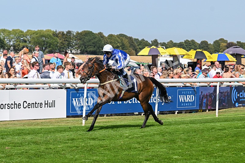 130825-Race 3-Hes Waliim-7639 - Race 3