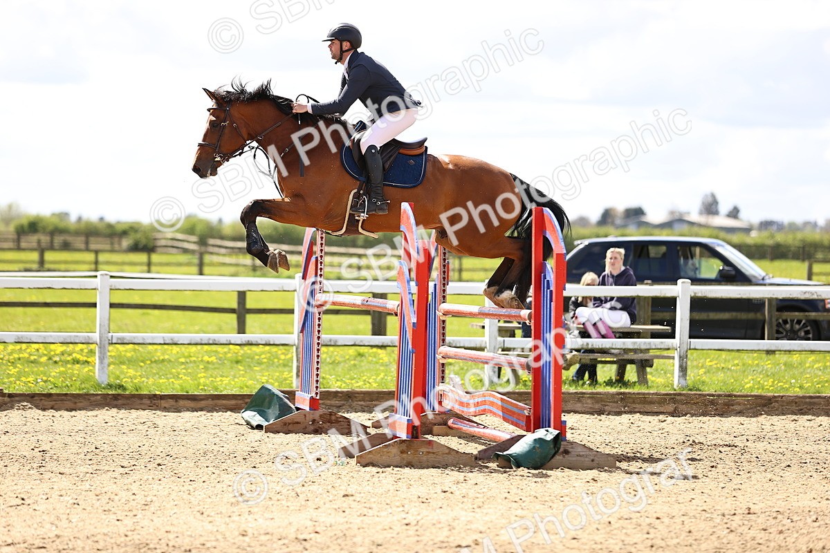 SBM_003859 - Class 17 - Senior Newcomers - 1.10m