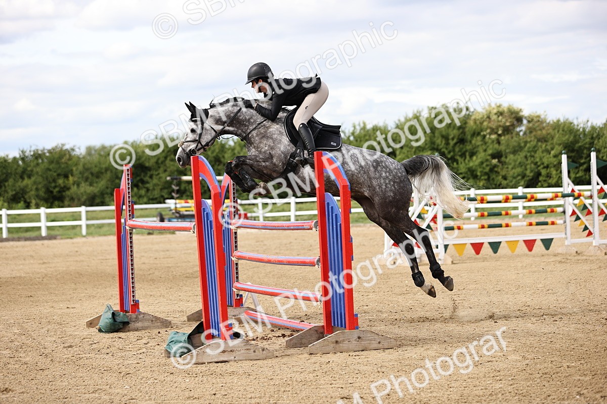 SBM_003576 - Class 13 - Senior Foxhunter - 1.20m