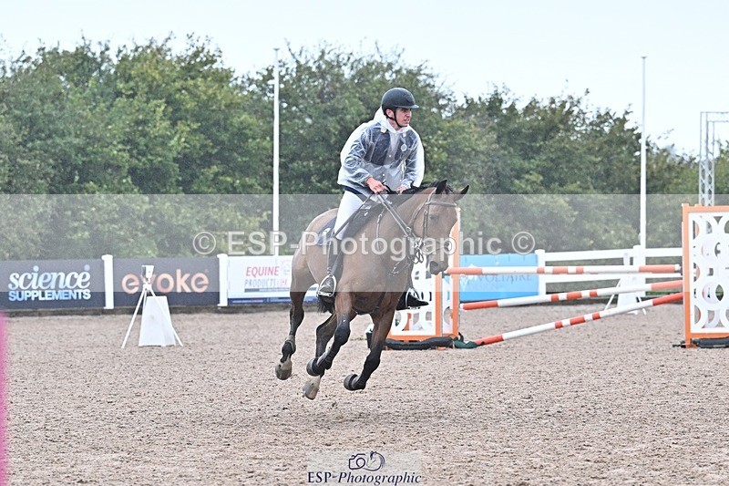 250914-130215-08877 - Cls 36 1.05m Amateur Quali