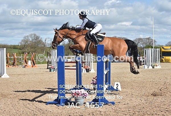 JAC_4657 - CLASS 11 SAT Andrew Hamilton Coach, RHS Foxhunter Championship Qualifier