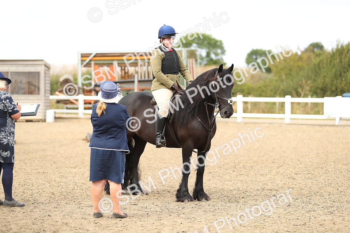 SBM_05591 - Class 48a Style & Performance 70cm (15-19)