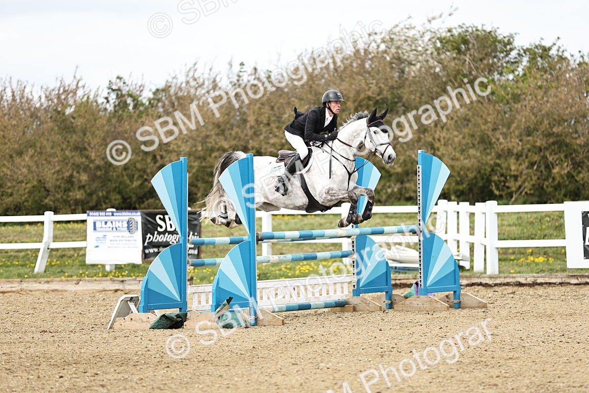 SBM_001271 - Class 4 - Senior Newcomers - 1.10m