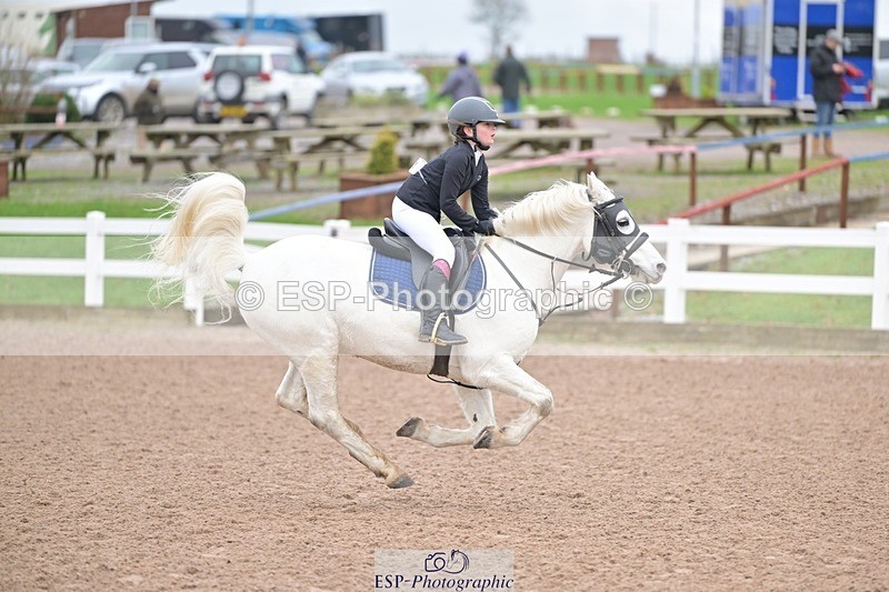 251116-113926-01270 - Cls 5 Pony Discovery and 90cm Open